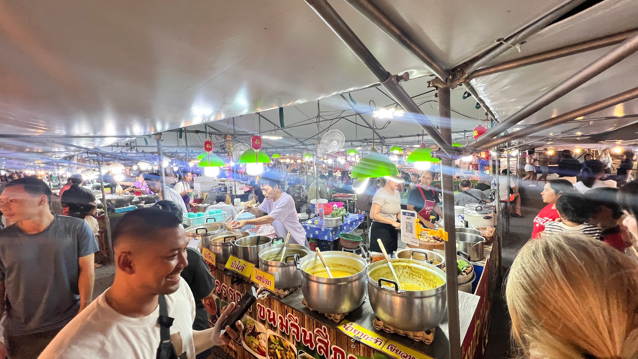Nocny Market Chang Wat (Chaweng)